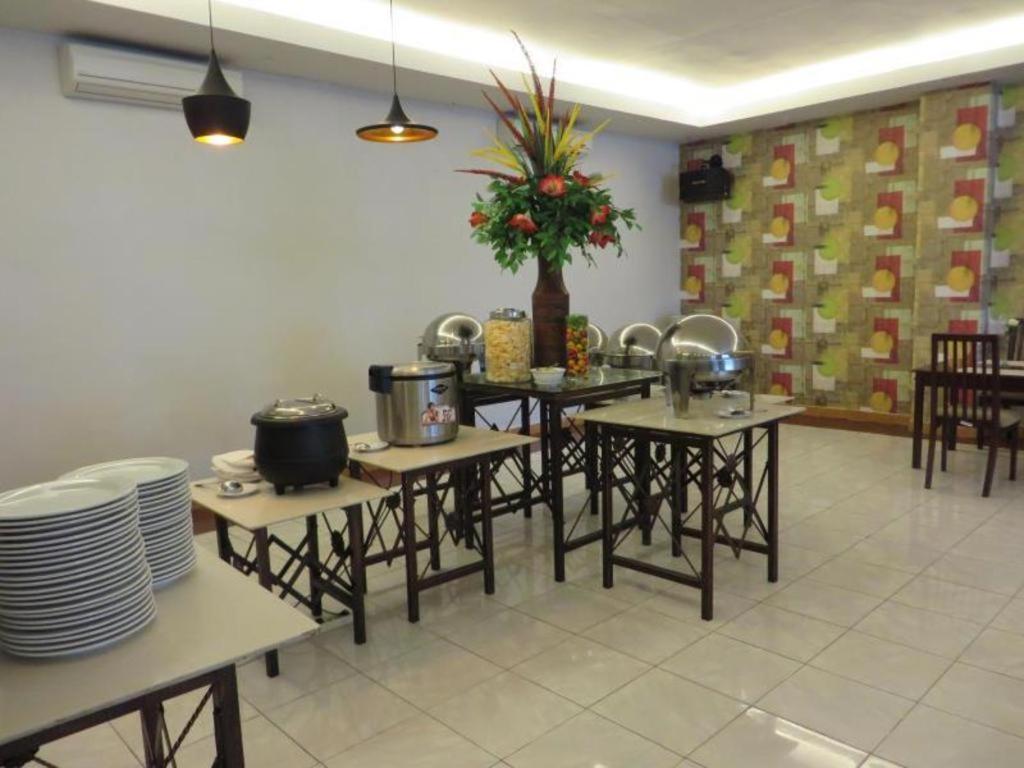 Insumo Palace Hotels & Resorts Kediri  Extérieur photo